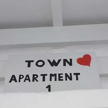 Town Lägenhet